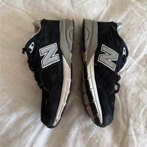 Kids New Balance 990 Sneakers - Black and Gray suede